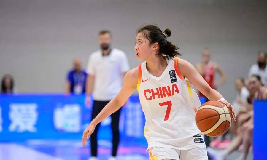 U19女篮世界杯-冉珂嘉25+16中国加时险胜捷克结束连败(捷克女篮队员)