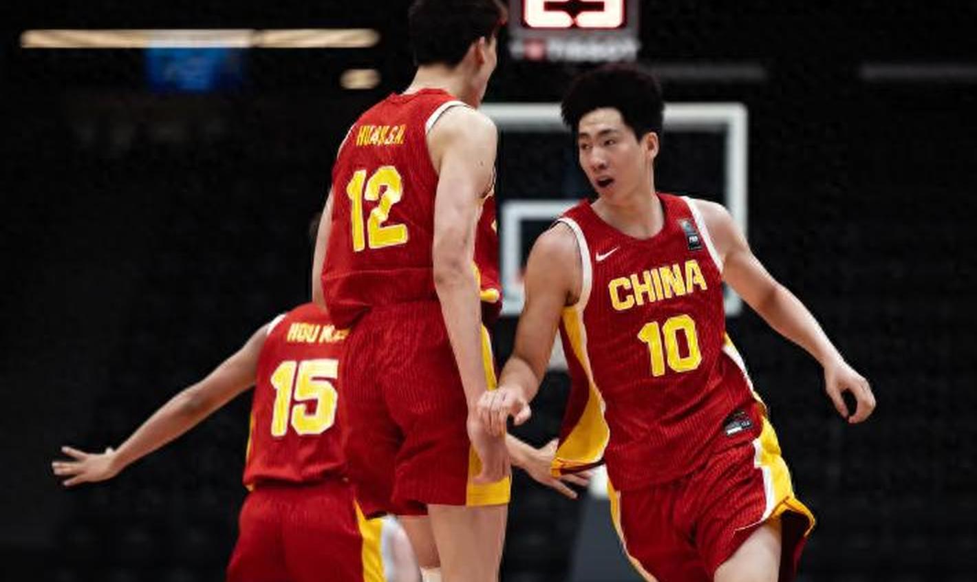 包含中国U19男篮遭三连败输49分淘汰赛对阵新西兰的词条