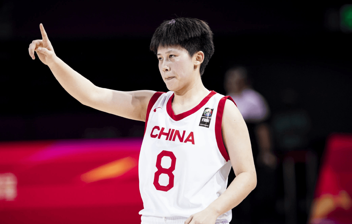 B体育-亚洲杯-张子宇11分钟13分女篮胜印尼51分(女篮张子宇图片)