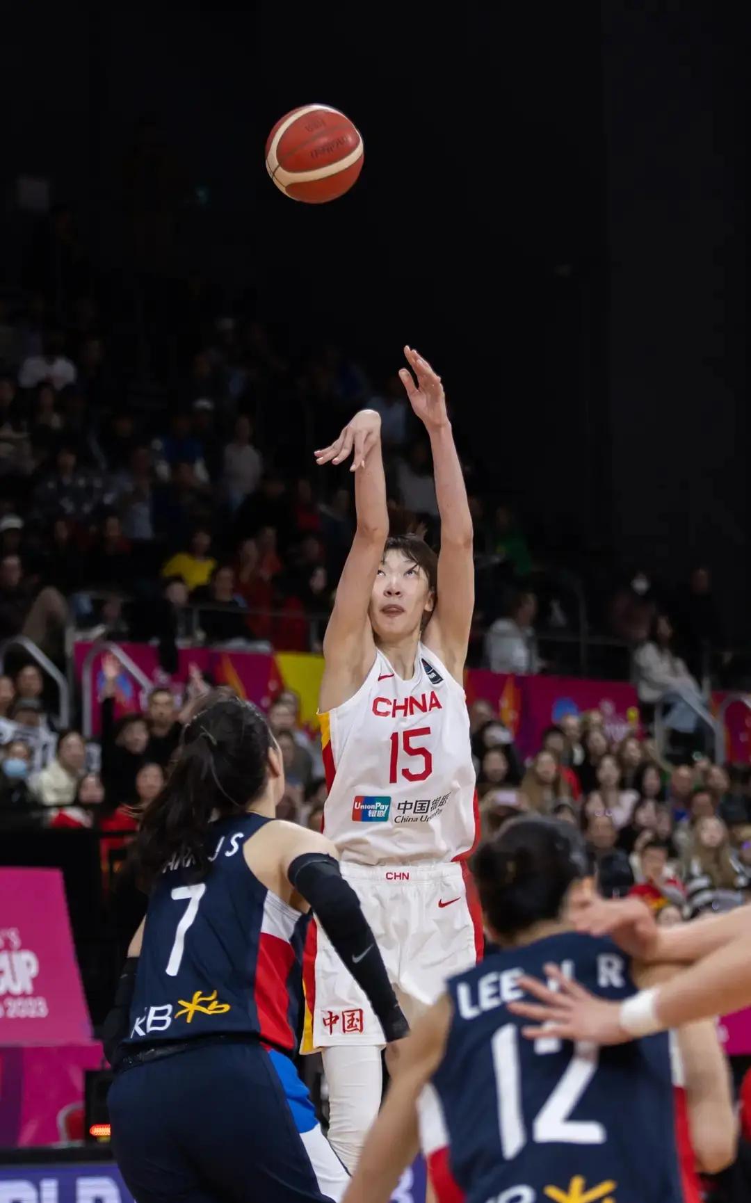 B体育-中国女篮昨晚对阵日本女篮精彩瞬间全场93-61大胜对手的简单介绍