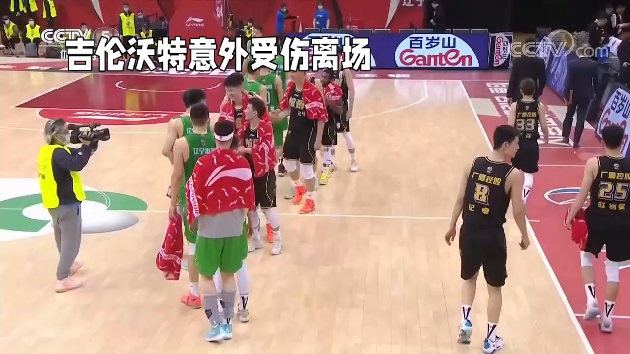中国男篮遭遇挑战，击败对手(中国男篮打比赛)
